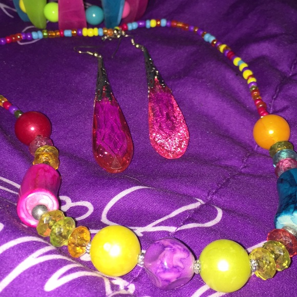 Multi Color Jewelry Set - Picture 4 of 4